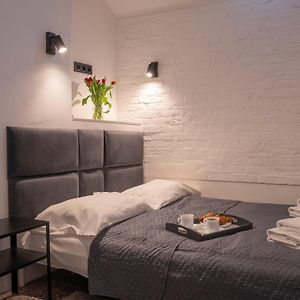 New World St Hostel And Private Room